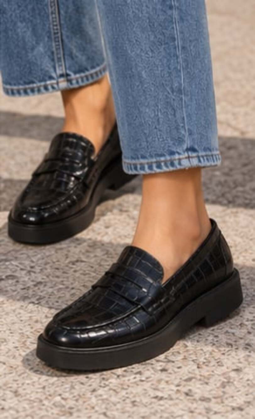 Aquatalia Marice Croc-Embossed Patent Leather Platform Loafers Black Size 7.5